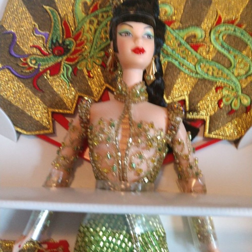 BARBIE FANTASY GODDESS OF ASIA SALE  Mattel Barbie Doll Bob Mackie 1998 LTD